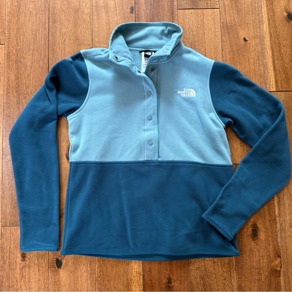 The North Face women’s XS fleece